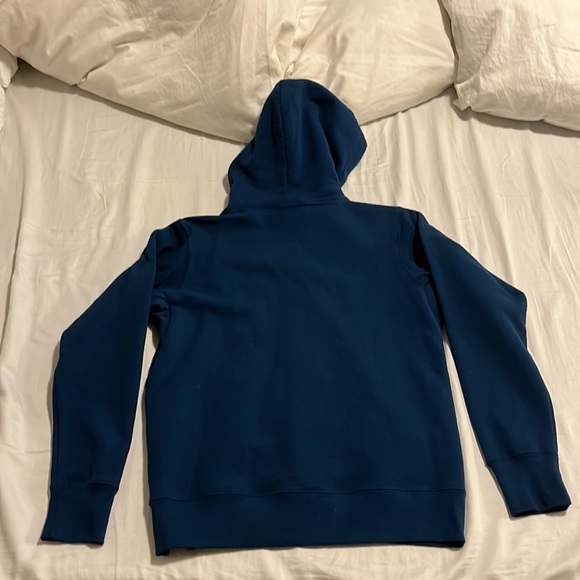 Undefeated hoodie - Picture 3 of 7